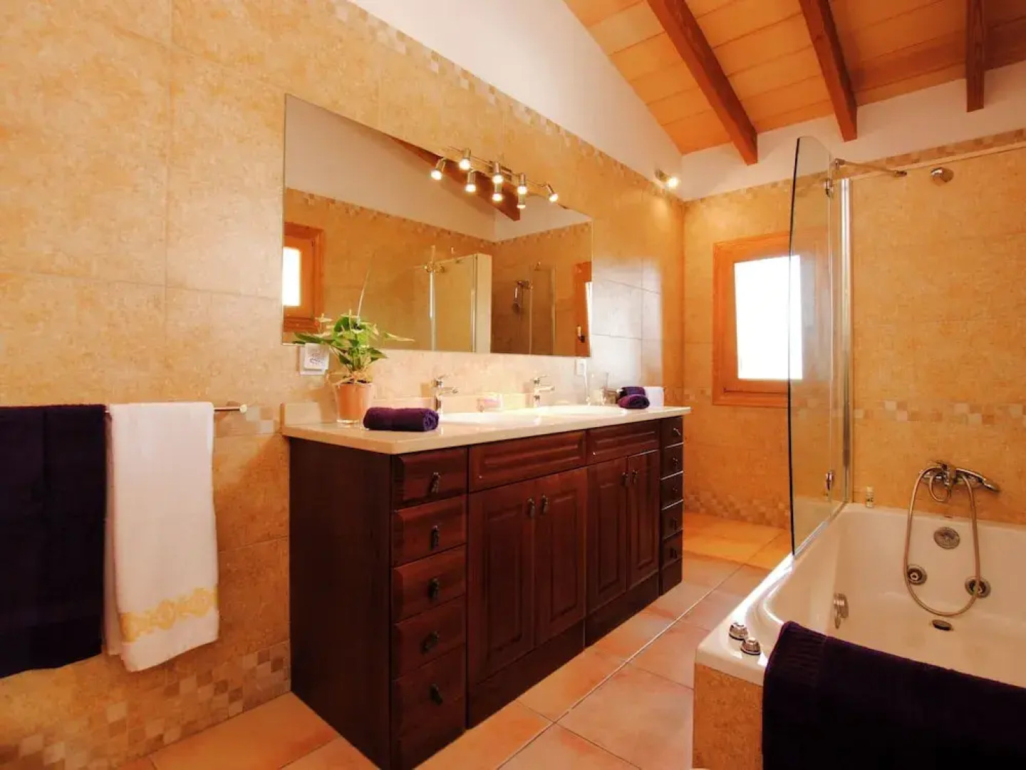 Villa in Mallorca With Private Pool