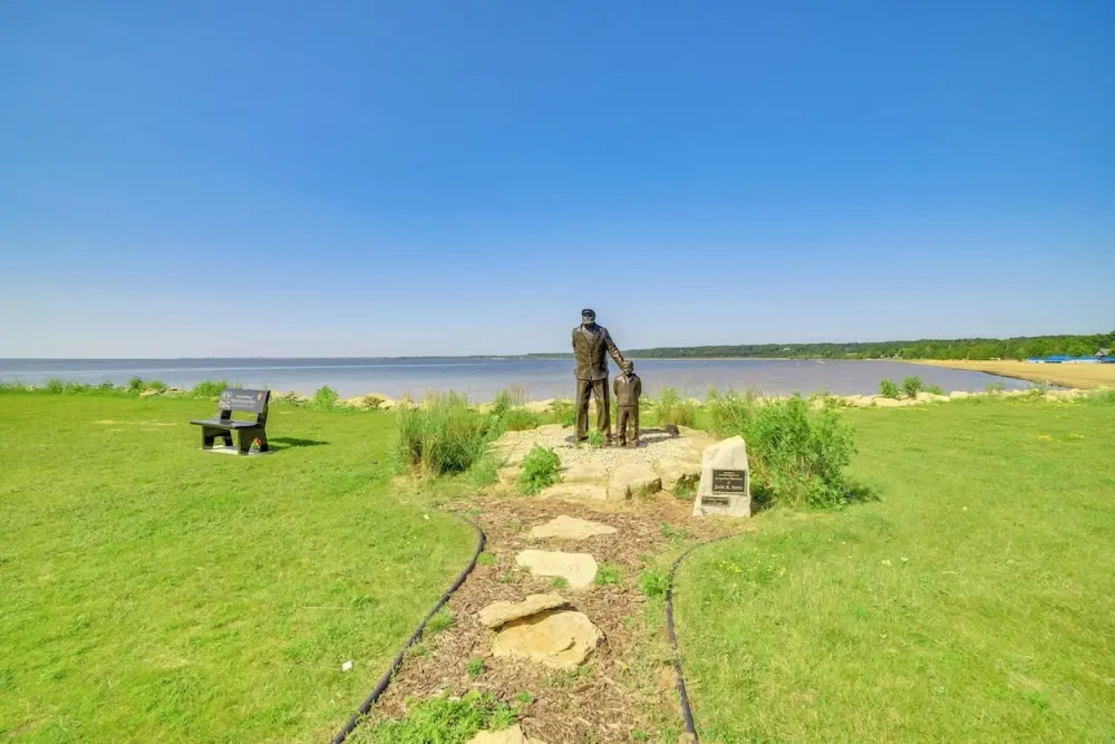 Walk to Waterfront: Michigan Retreat w/ Game Room