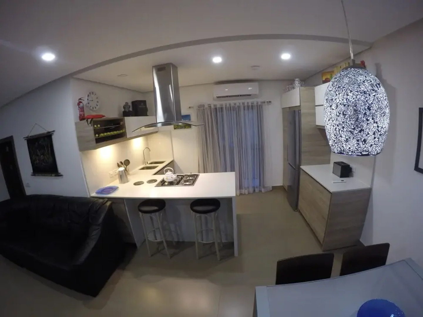 Pebbles, apartment 1