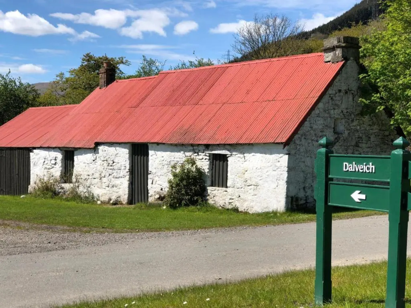 Dalveich Cottage W/hot tub & Stunning Views