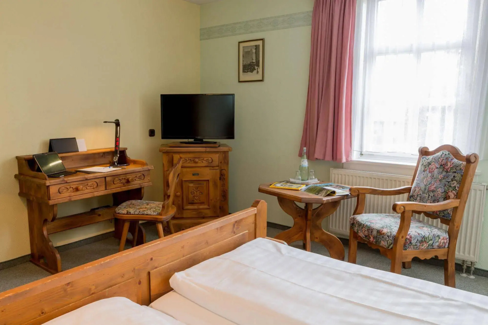 Burg Edelhof Hotel-Restaurant