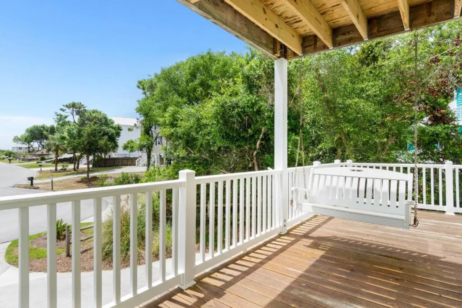 The Emerald Owl House - Peaceful Emerald Isle Beach House w/ Luxurious Heated Pool!