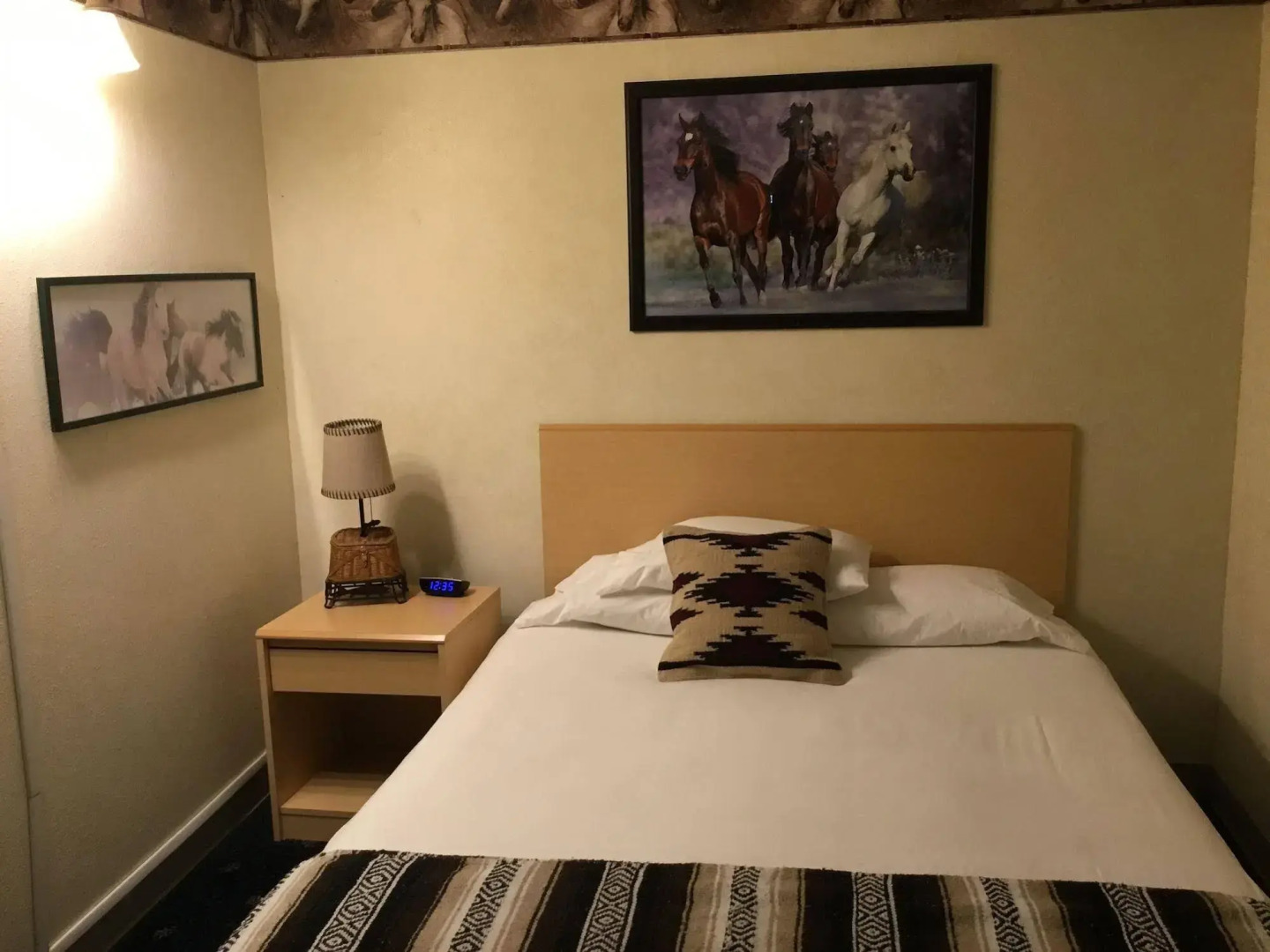 The Riverside Ranch RV Park, Motel & Campground