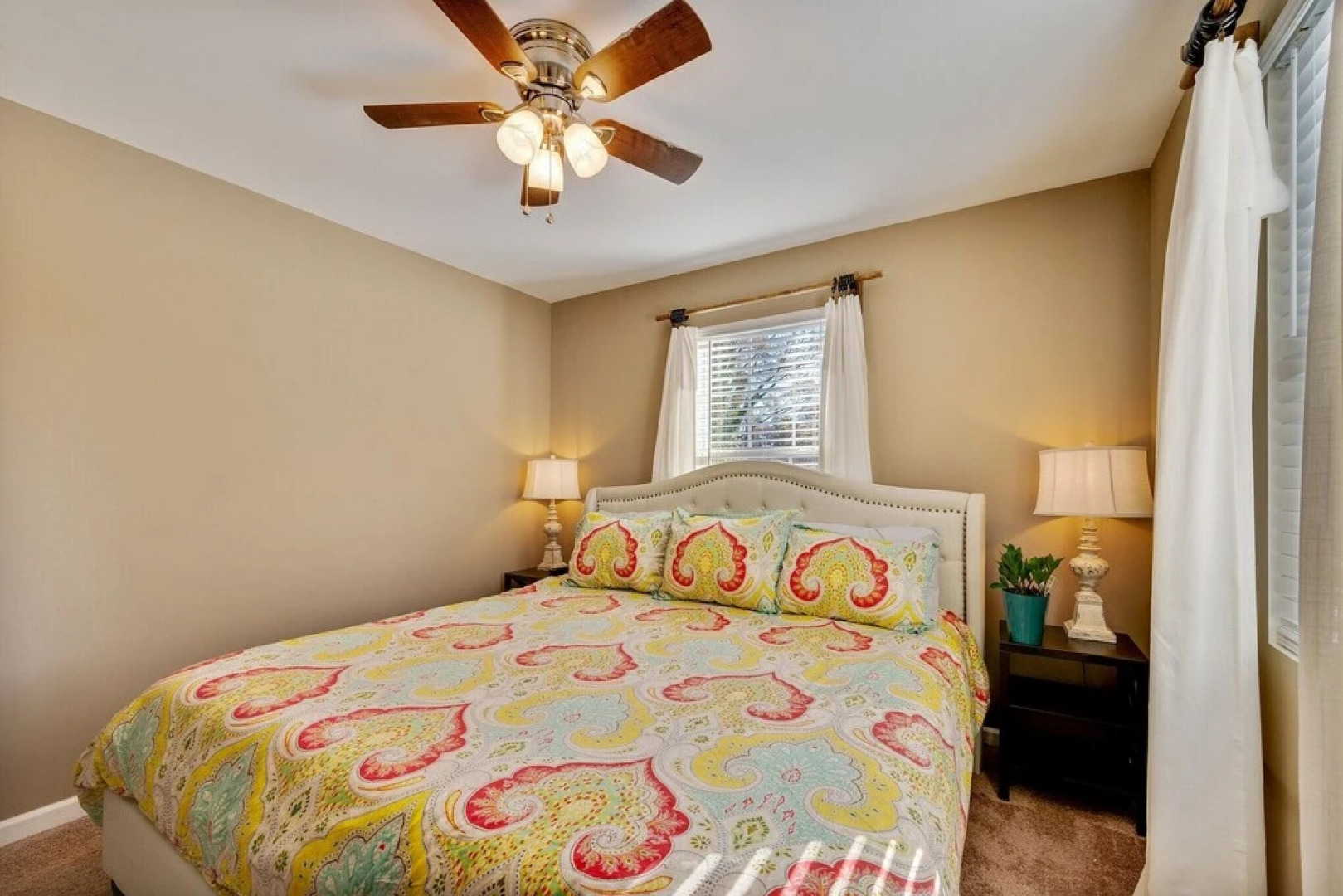 The Holly House In Downtown Demorest 2 Bedroom Home by Redawning