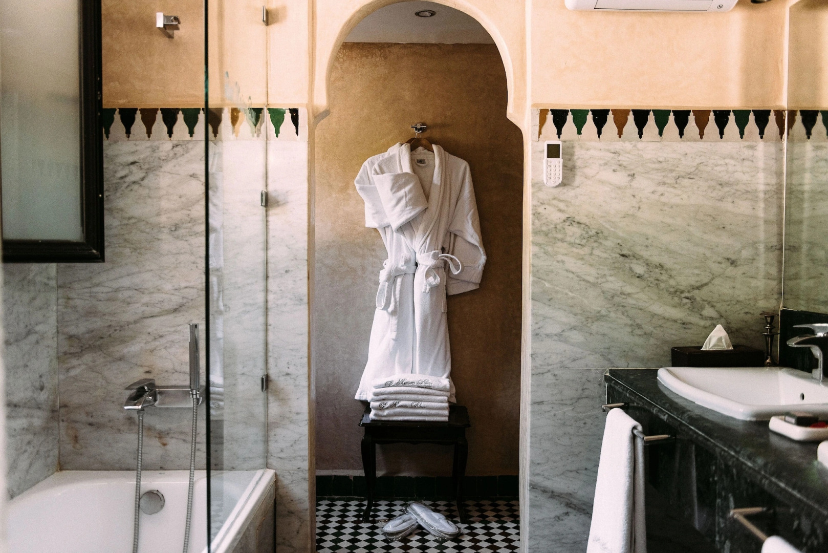 Riad Maison Bleue And Spa