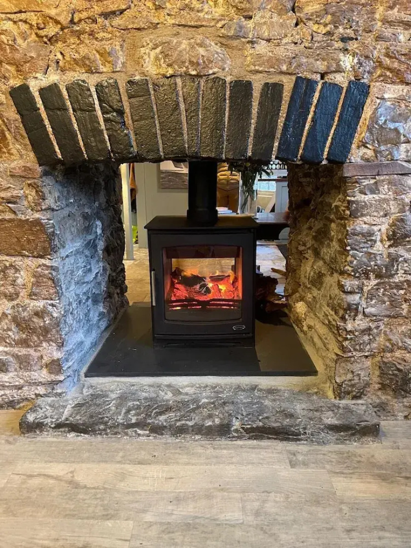 Smugglers Haunt Hotel