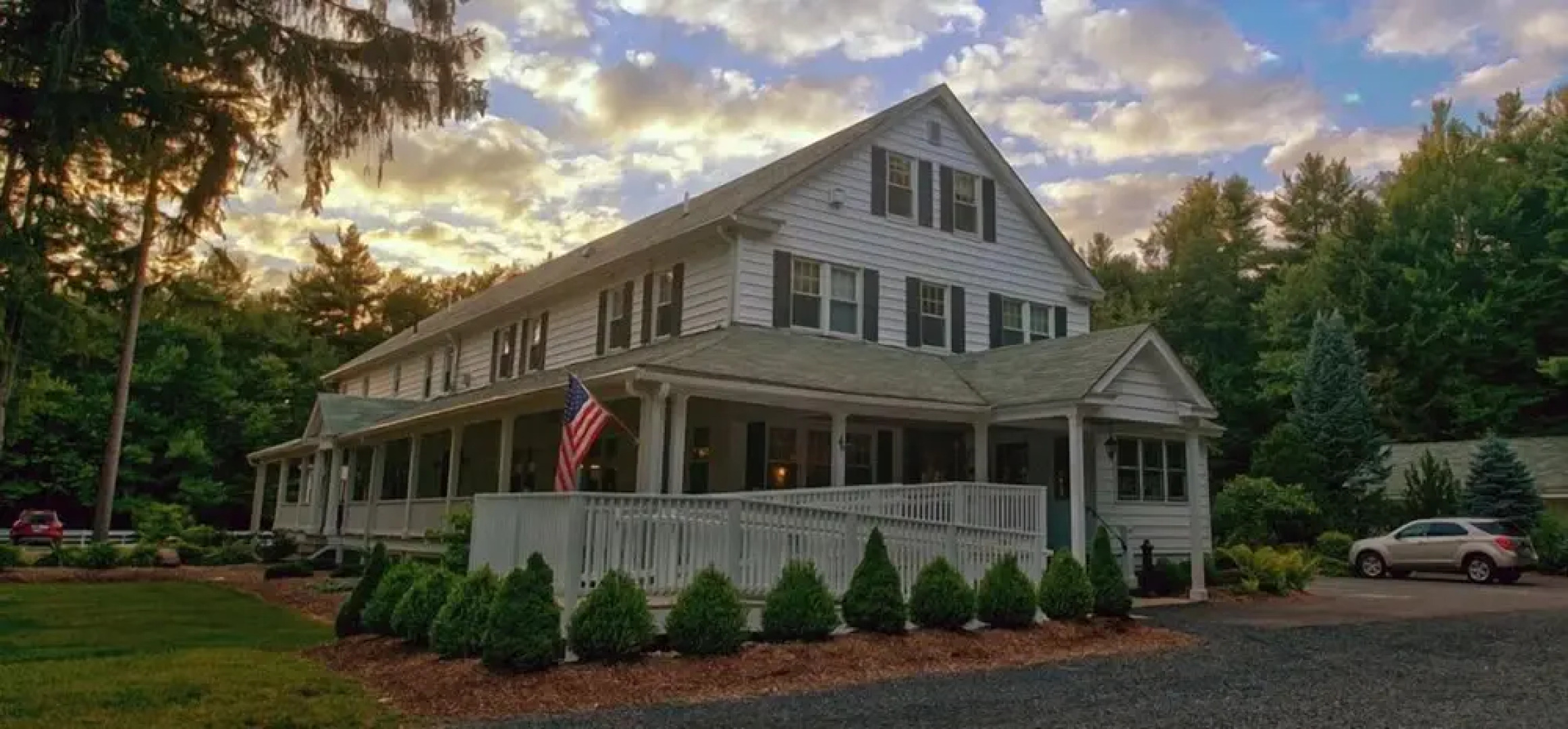 Mountaintop Lodge at Lake Naomi