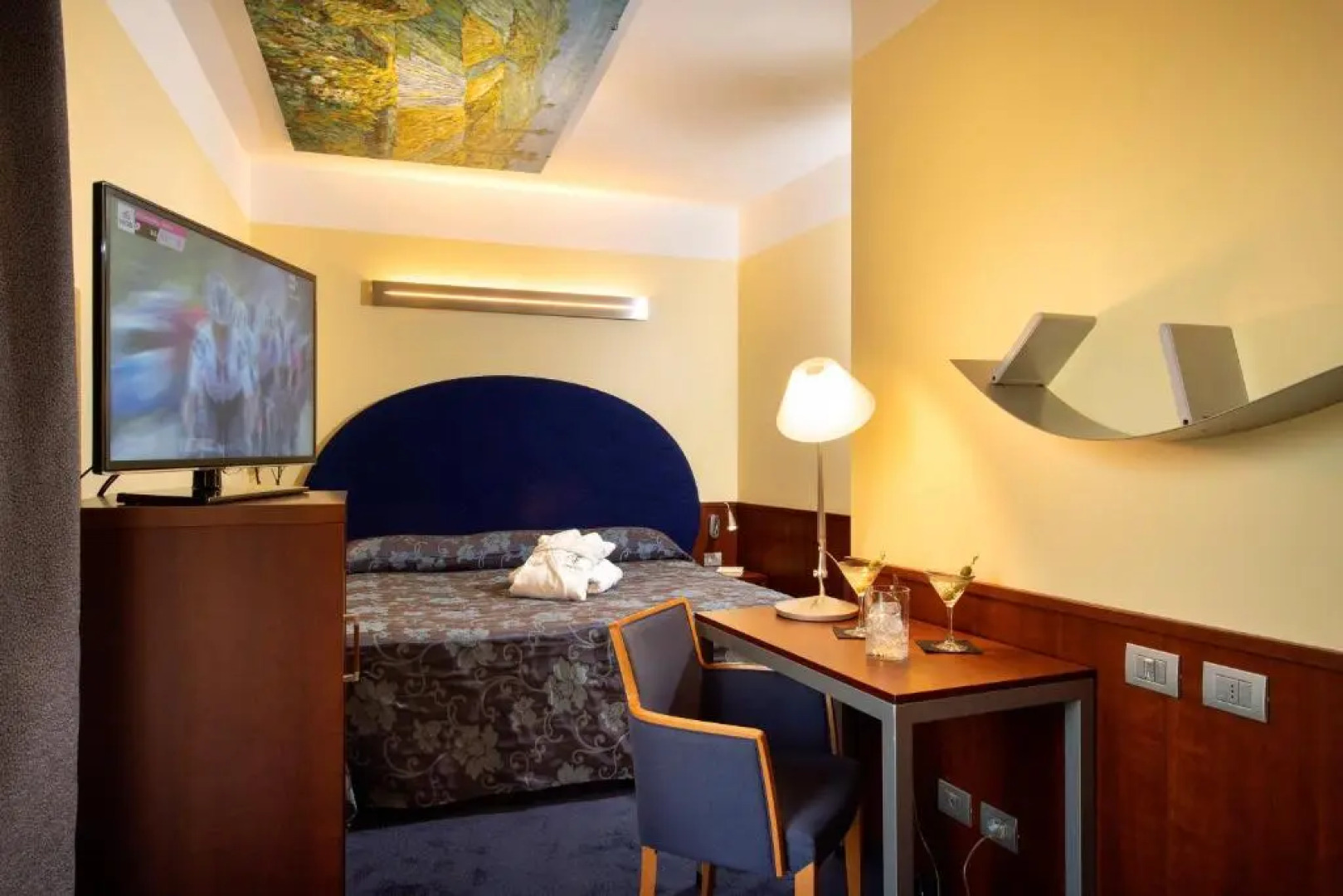 Color Hotel Style, Design & Gourmet