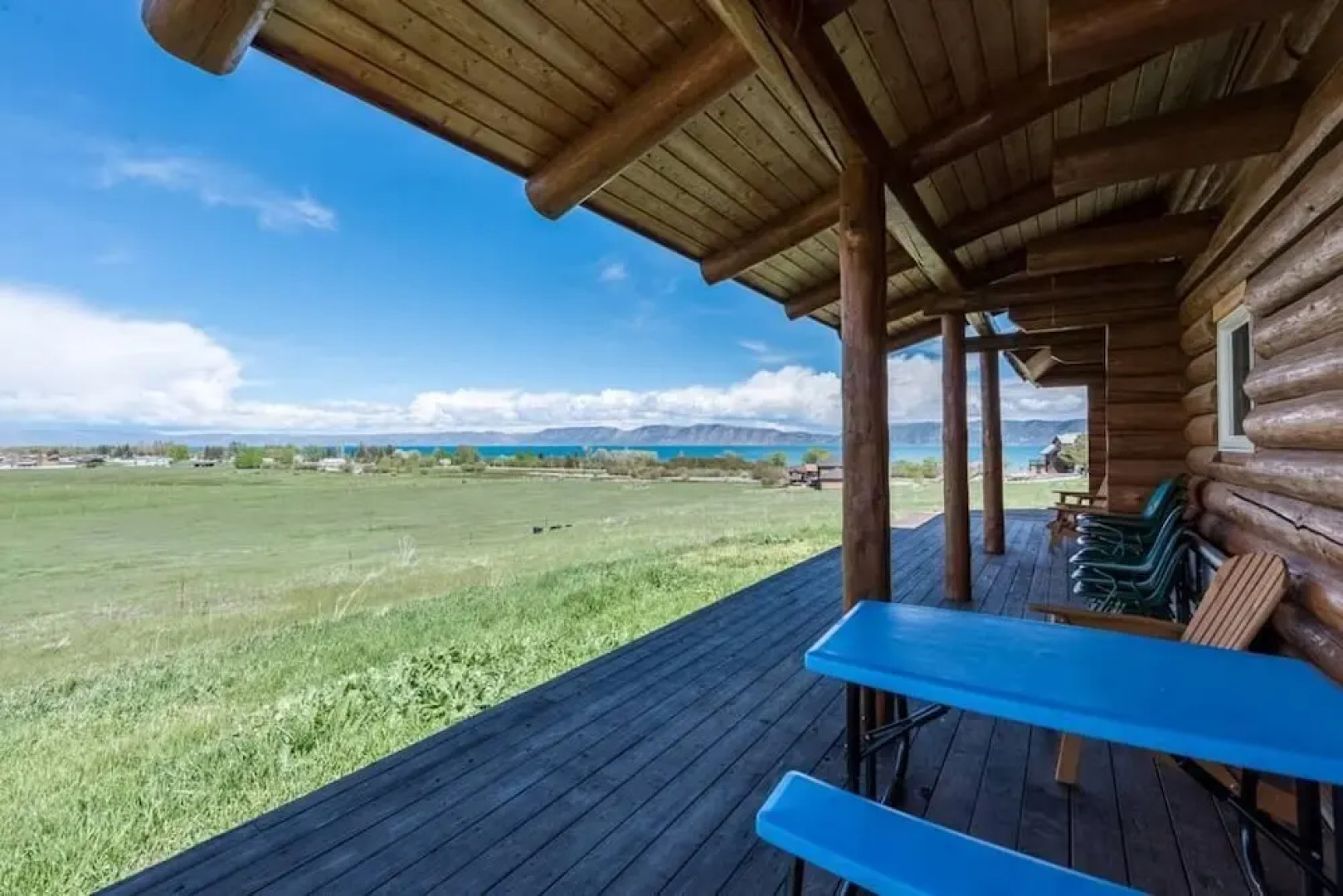 The Two Moose Inn - Luxury Log Cabin for Families!