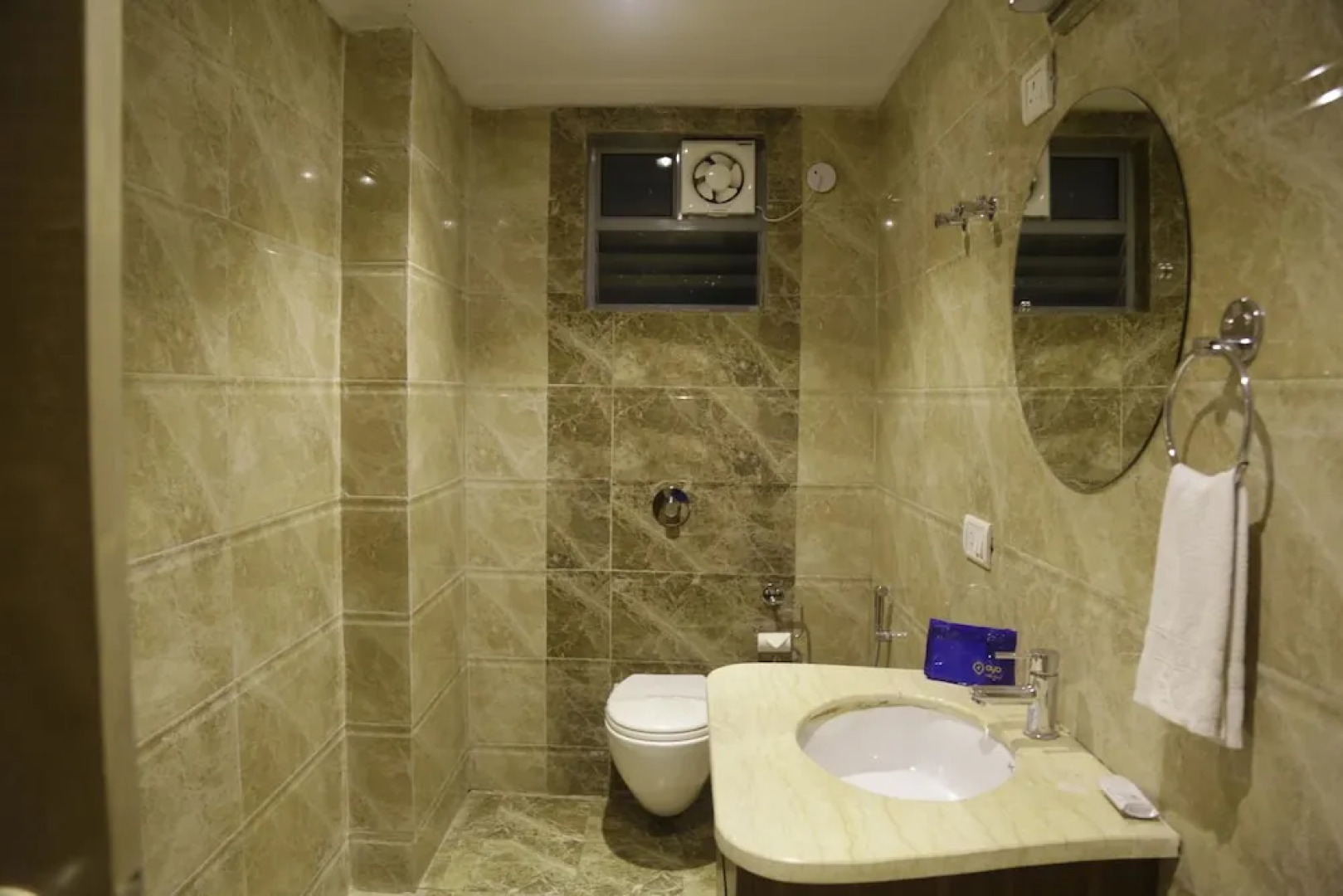 OYO 1545 Hotel Shivani International