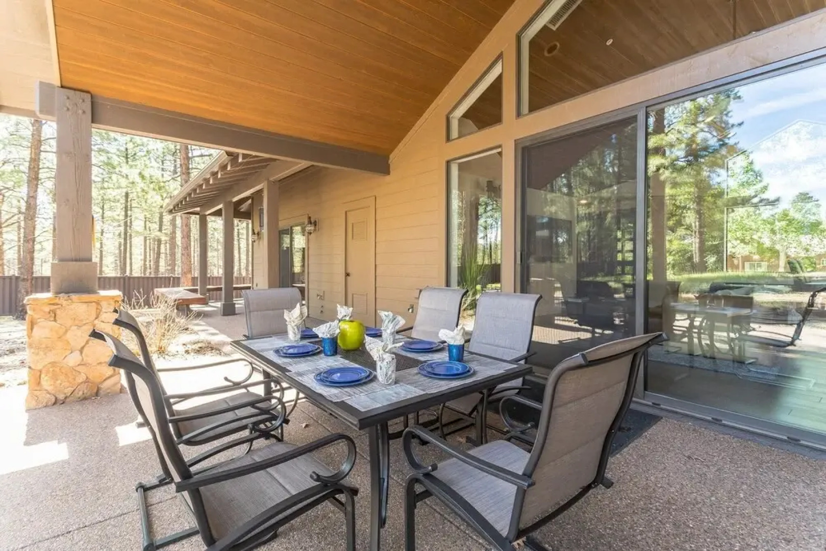 Flag Golf 3 Bedroom Home