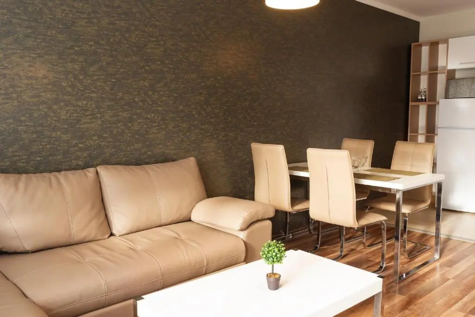 Green Paradise Deluxe Apartments