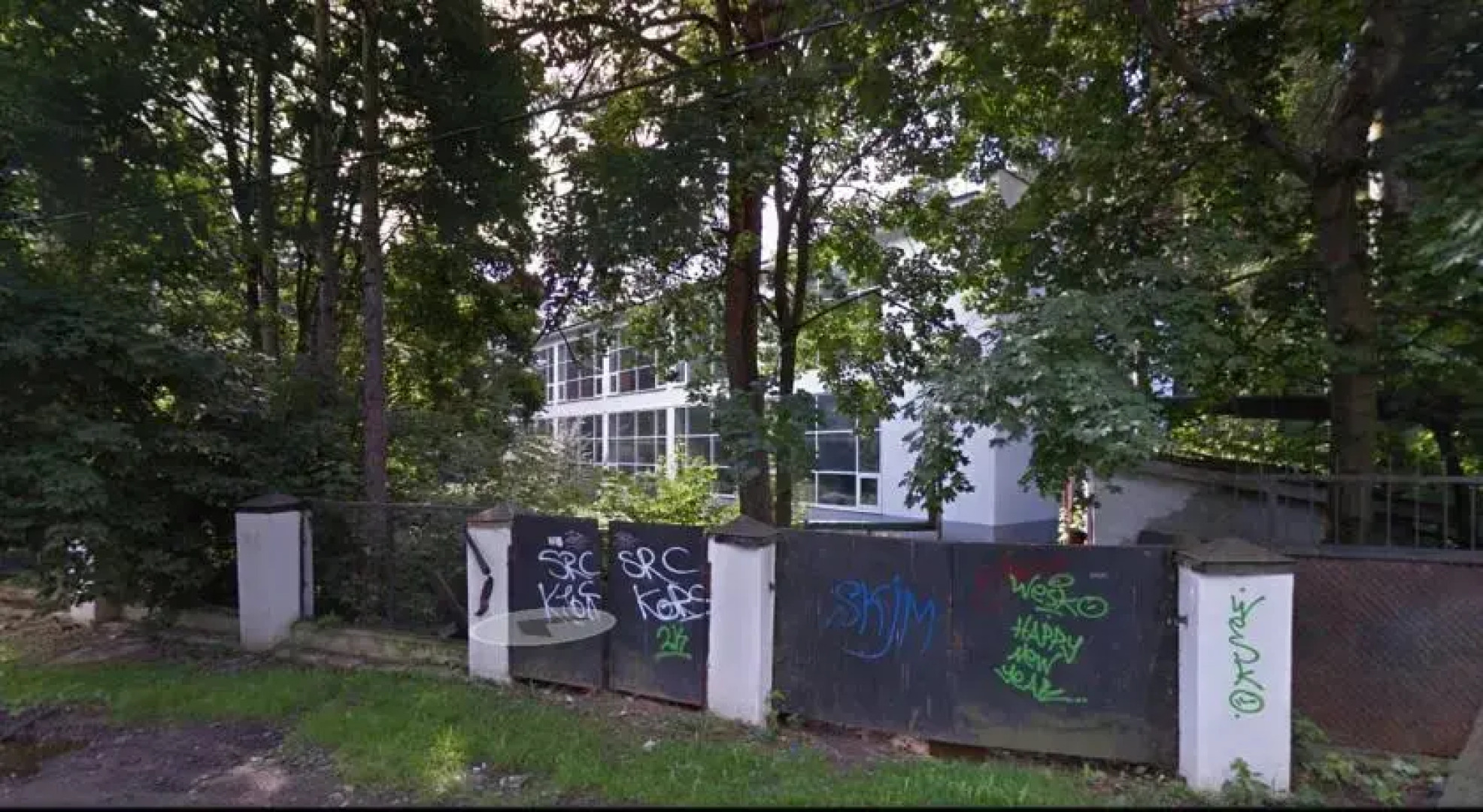 Арт-Хаус Челюскинская