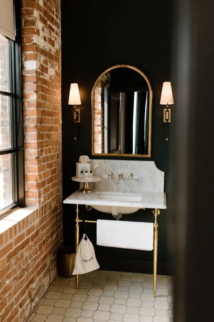 Hatchery Riverside Hotel & Event Venue