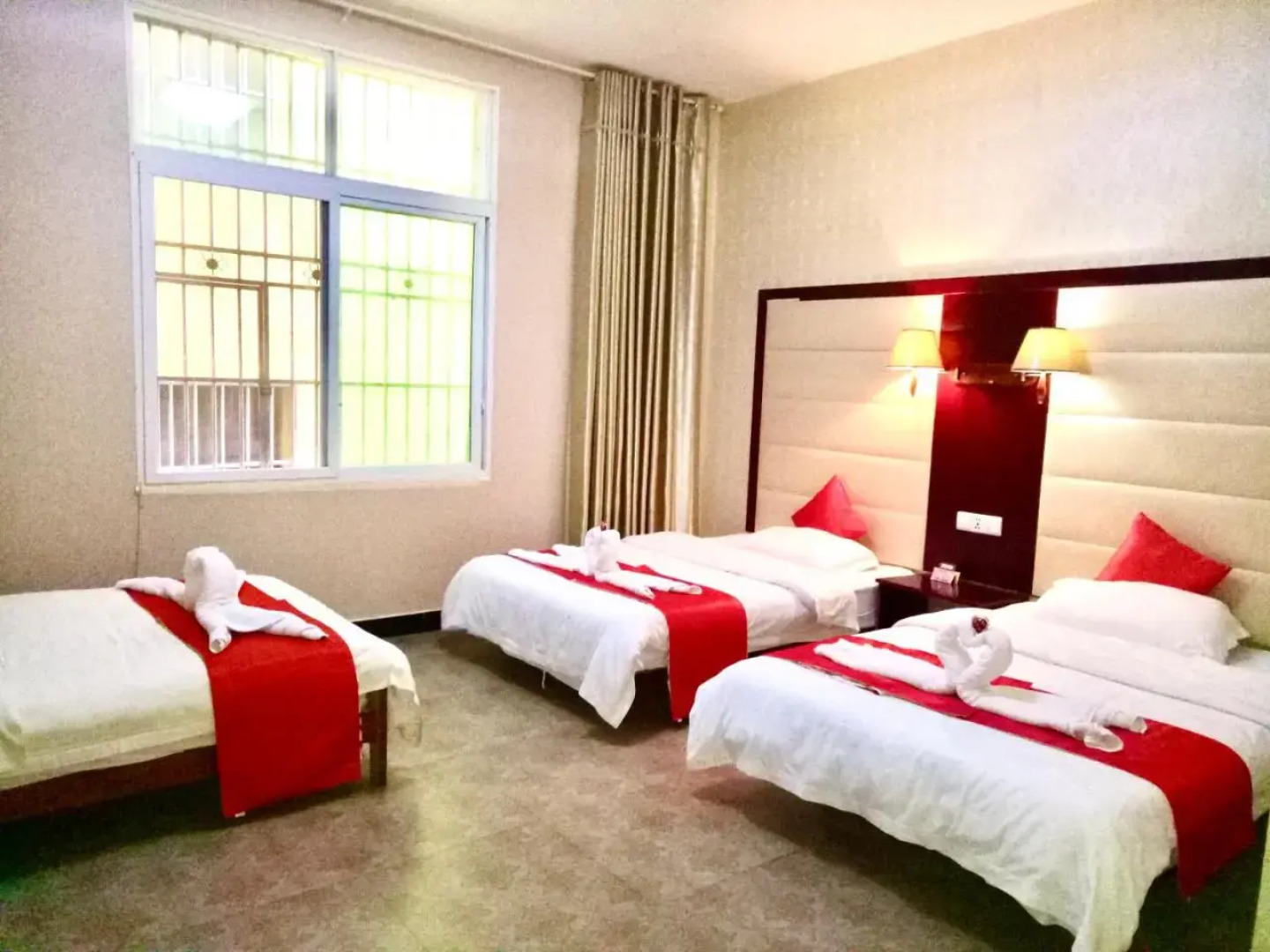 Xishuangbanna Aerial Garden Jinjiangnan Mekong River South Business Hotel