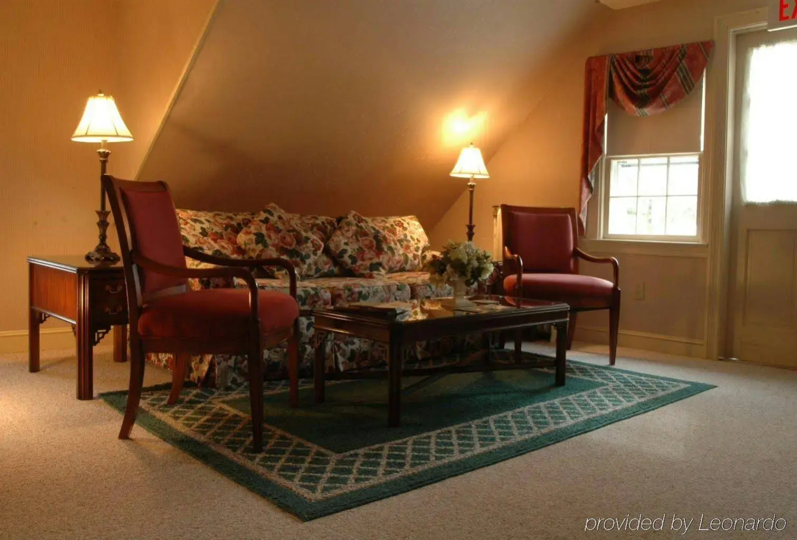 The Roger Sherman Inn