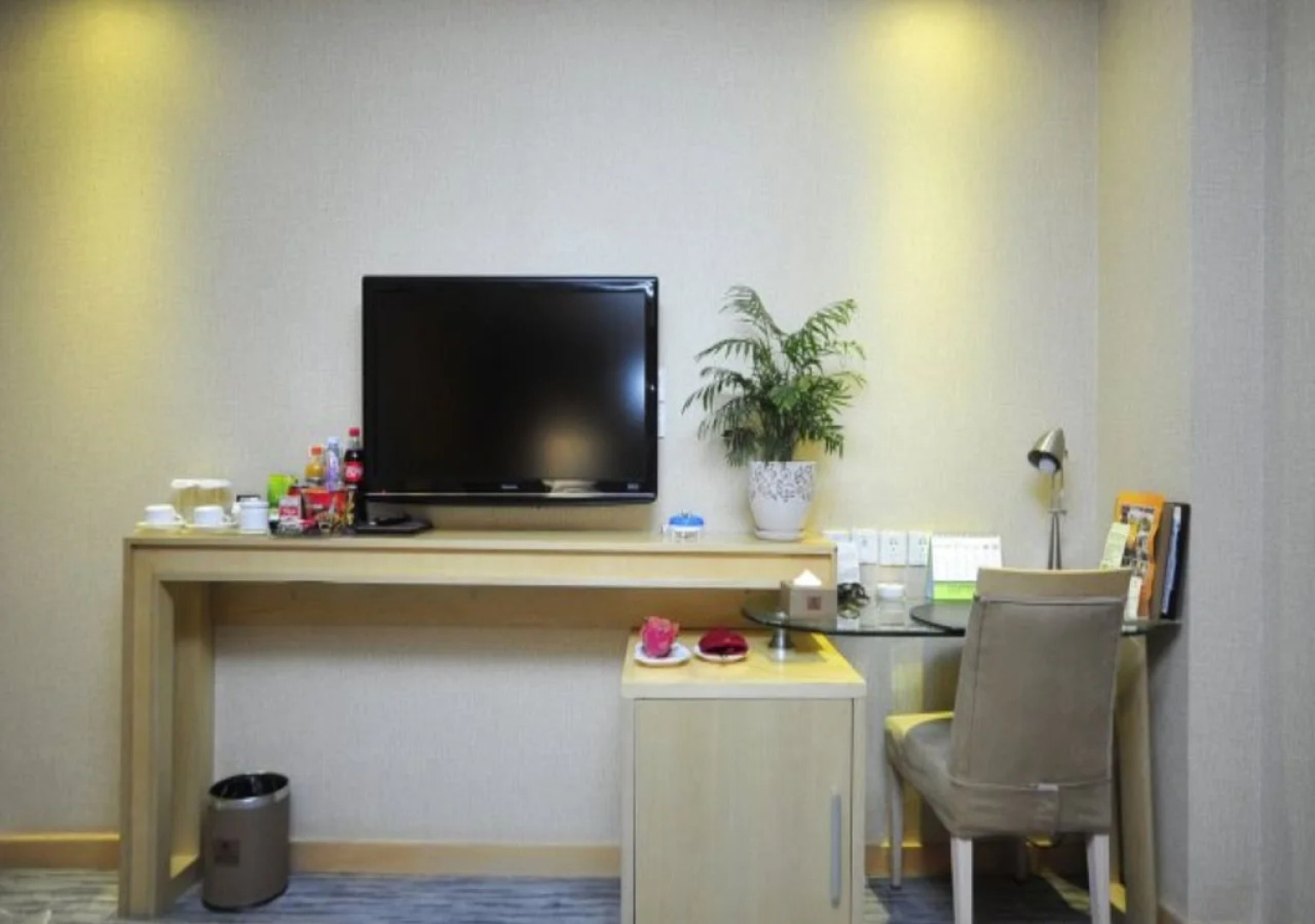 Kunming Spring City Garden Tianhong Hotel