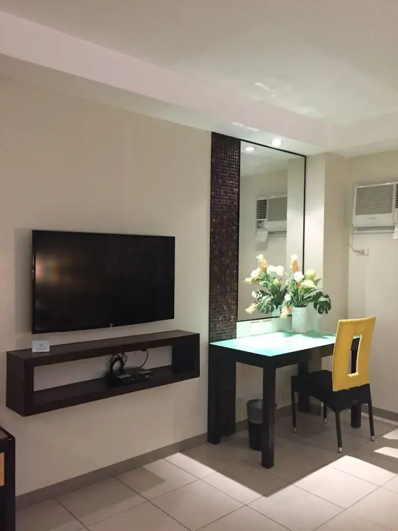 Circle Inn - Iloilo City Center