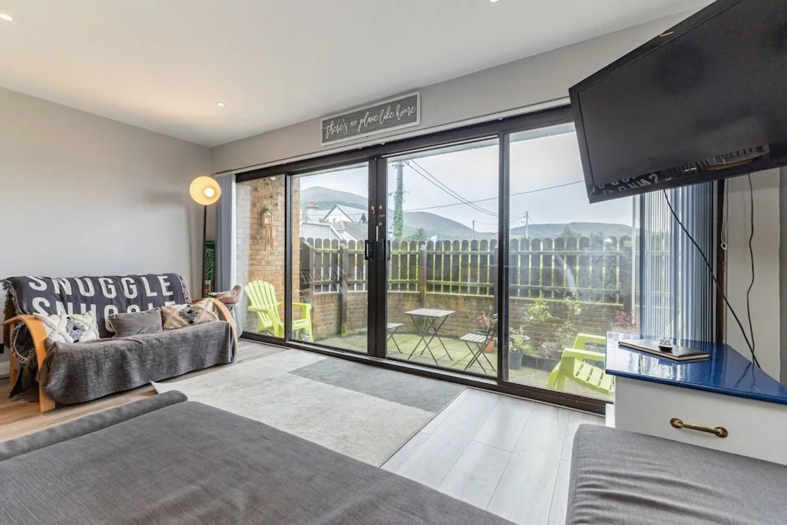 Central Apartment 3B