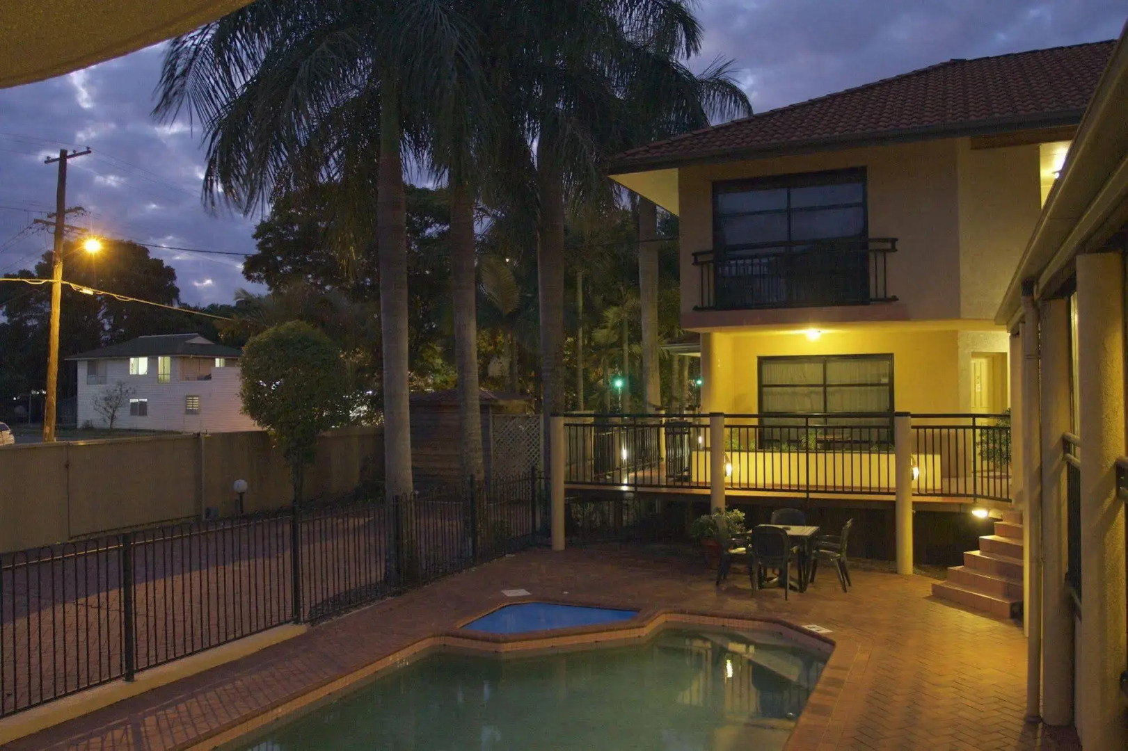 Pegasus Motor Inn and Serviced Apartments