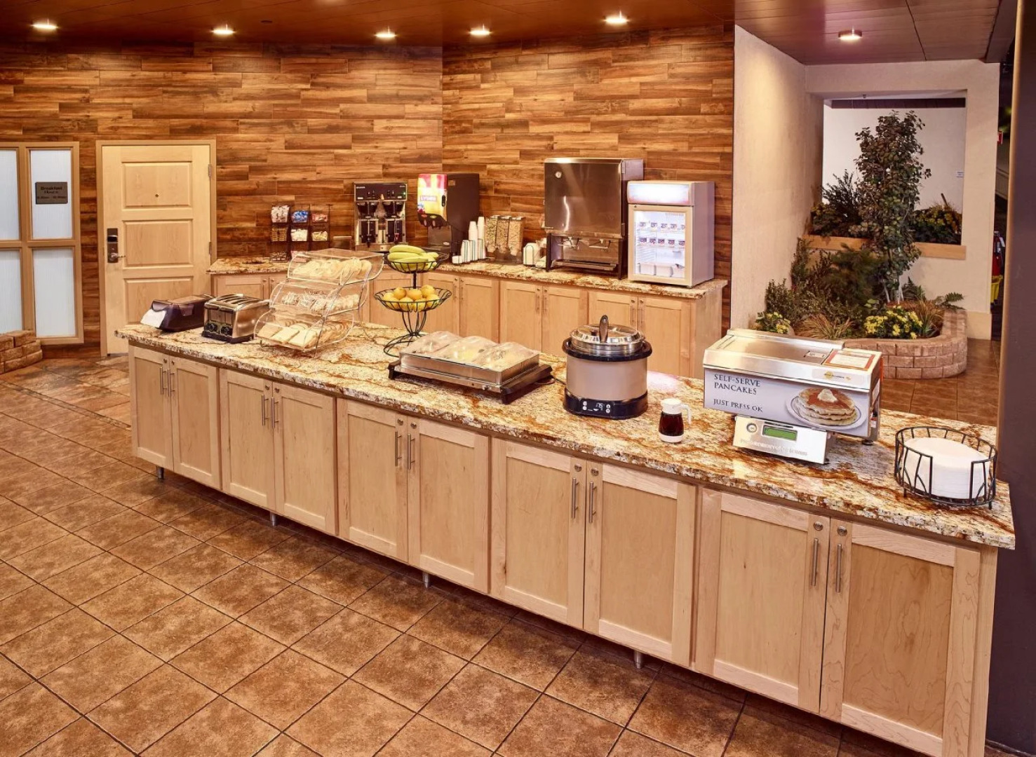 LivINN Suites Fridley