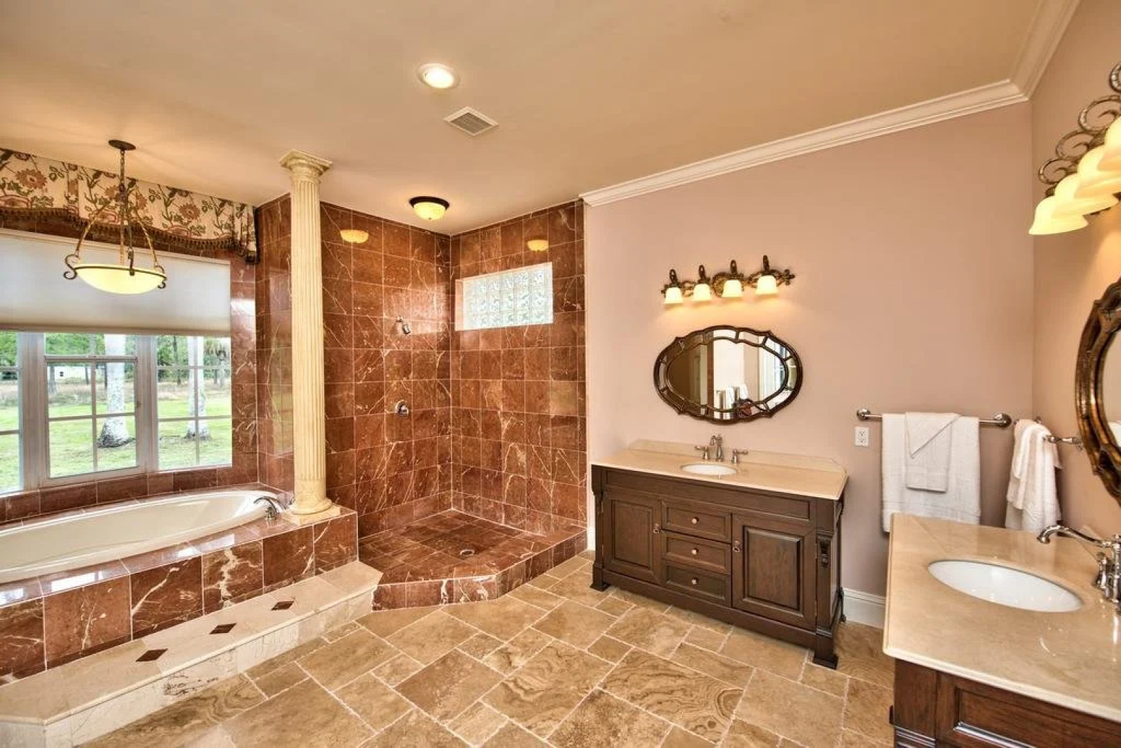 Knickerbocker Estate