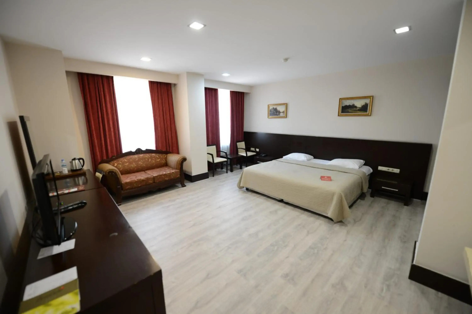 Arsan Hotel