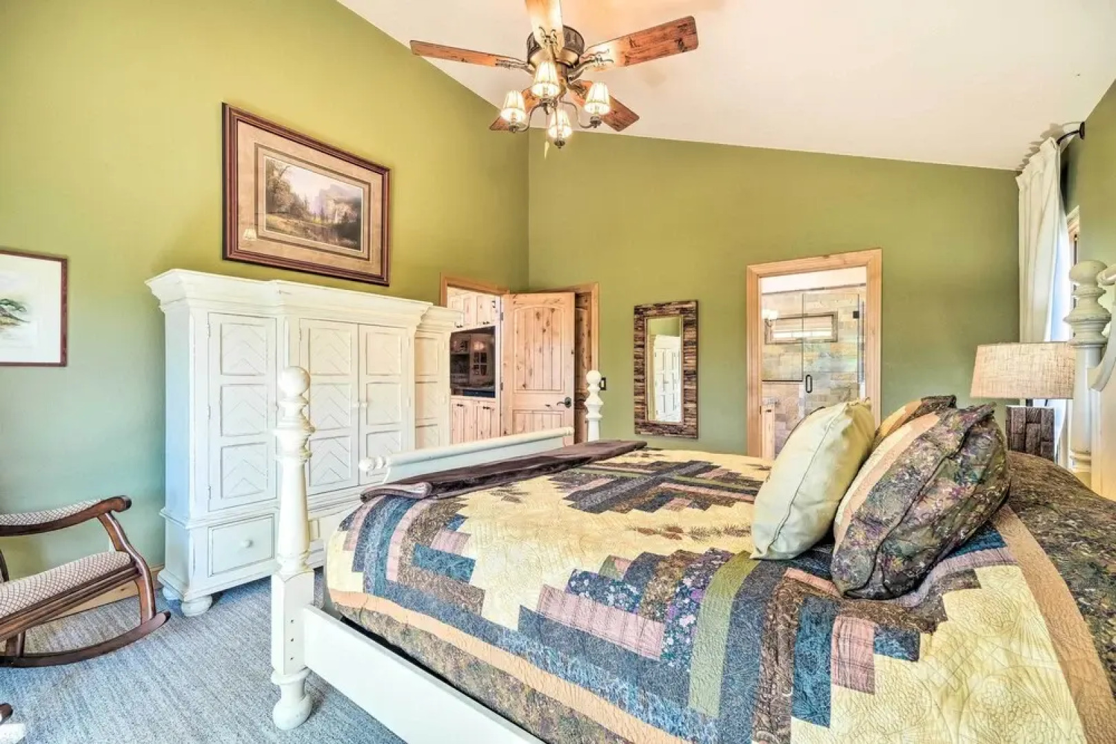 Groveland Lake House w/ Hot Tub & Water Views