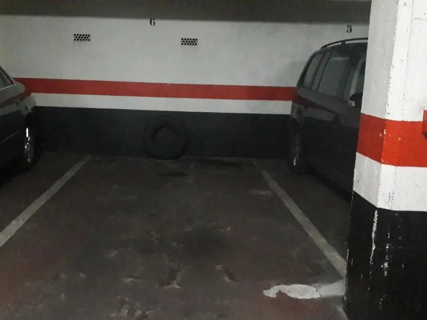 Downtown by Forever Rentals Superior Apartment With 2 Bedrooms. Parking and Wifi