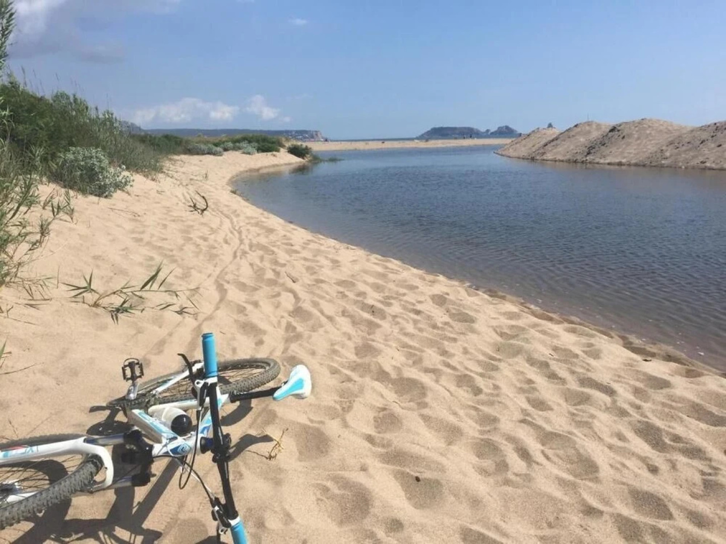 Apartamentos Hostal La Gola