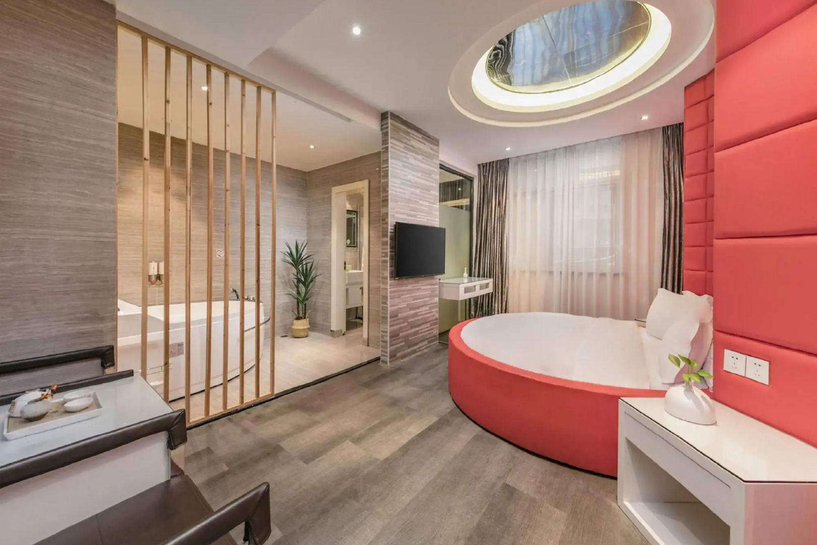 Higher Boutique Hltel