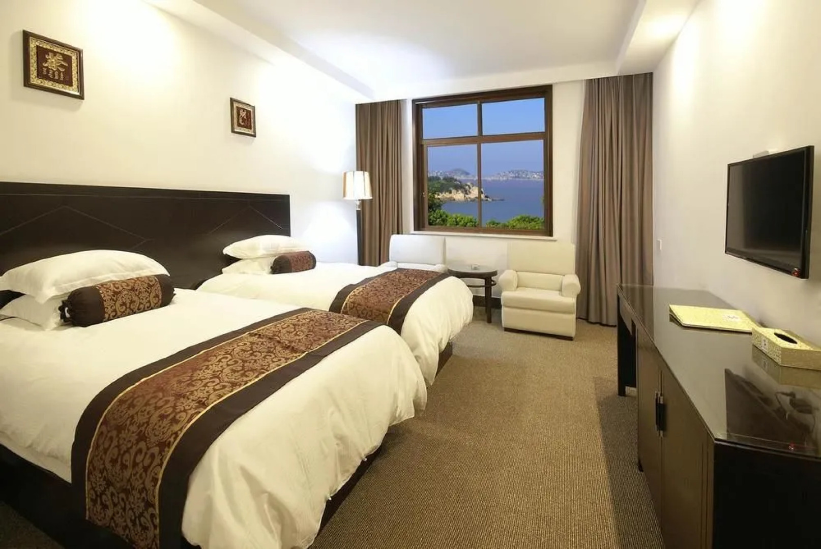 Xiqi Tianxishe (Putuoshan Scenic Area)