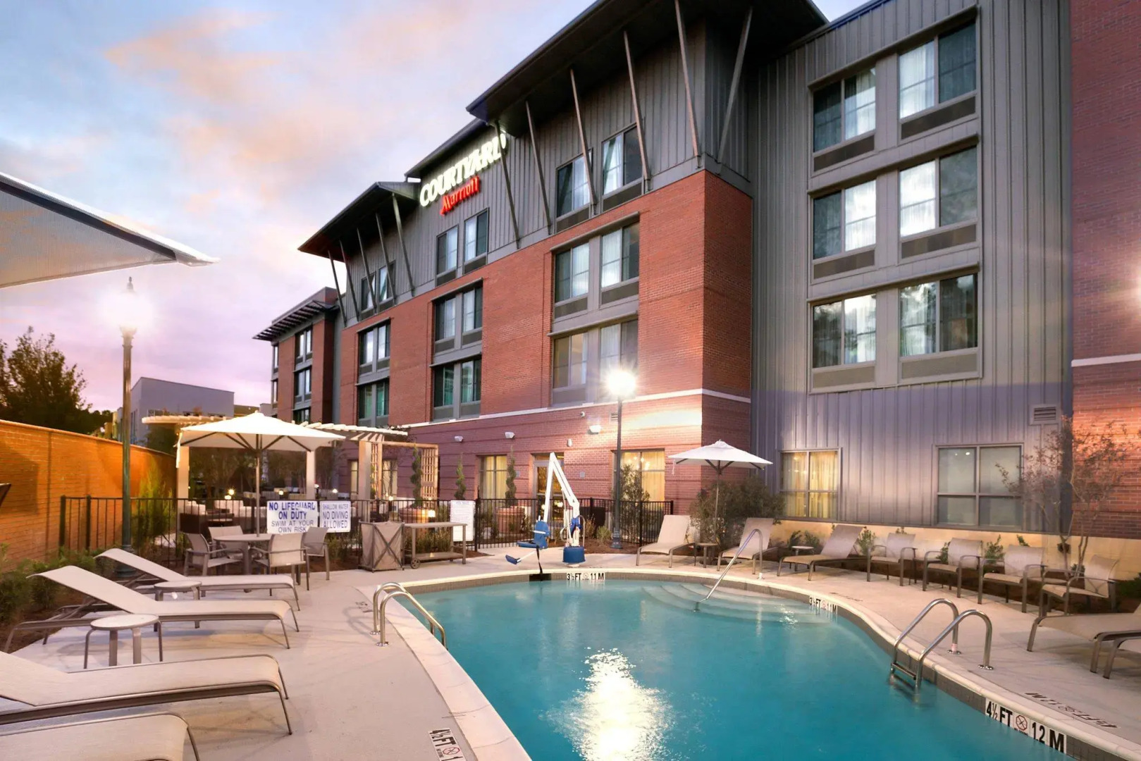Courtyard by Marriott Charleston Summerville