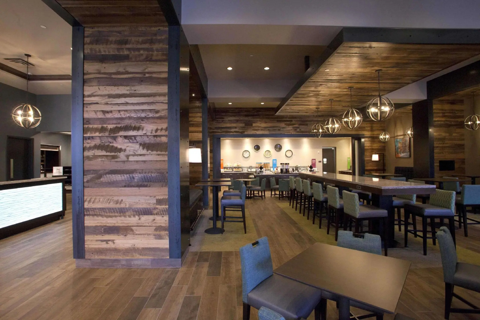 Hampton Inn & Suites Downtown St. Paul