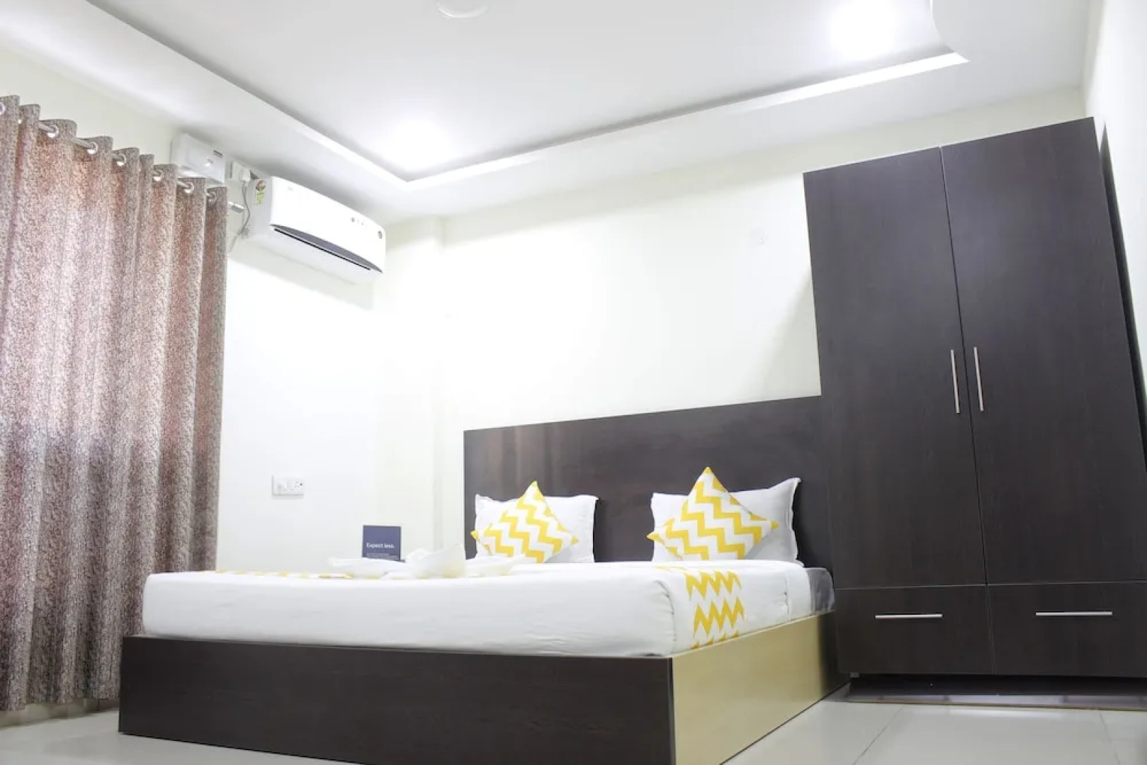 OYO 17375 My Place Kondapur Hicc