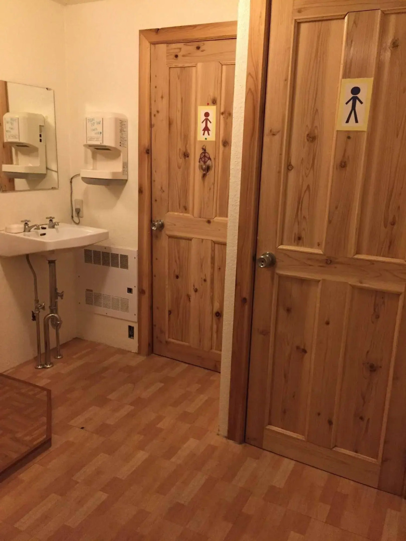 Alpine Lodge - Hostel