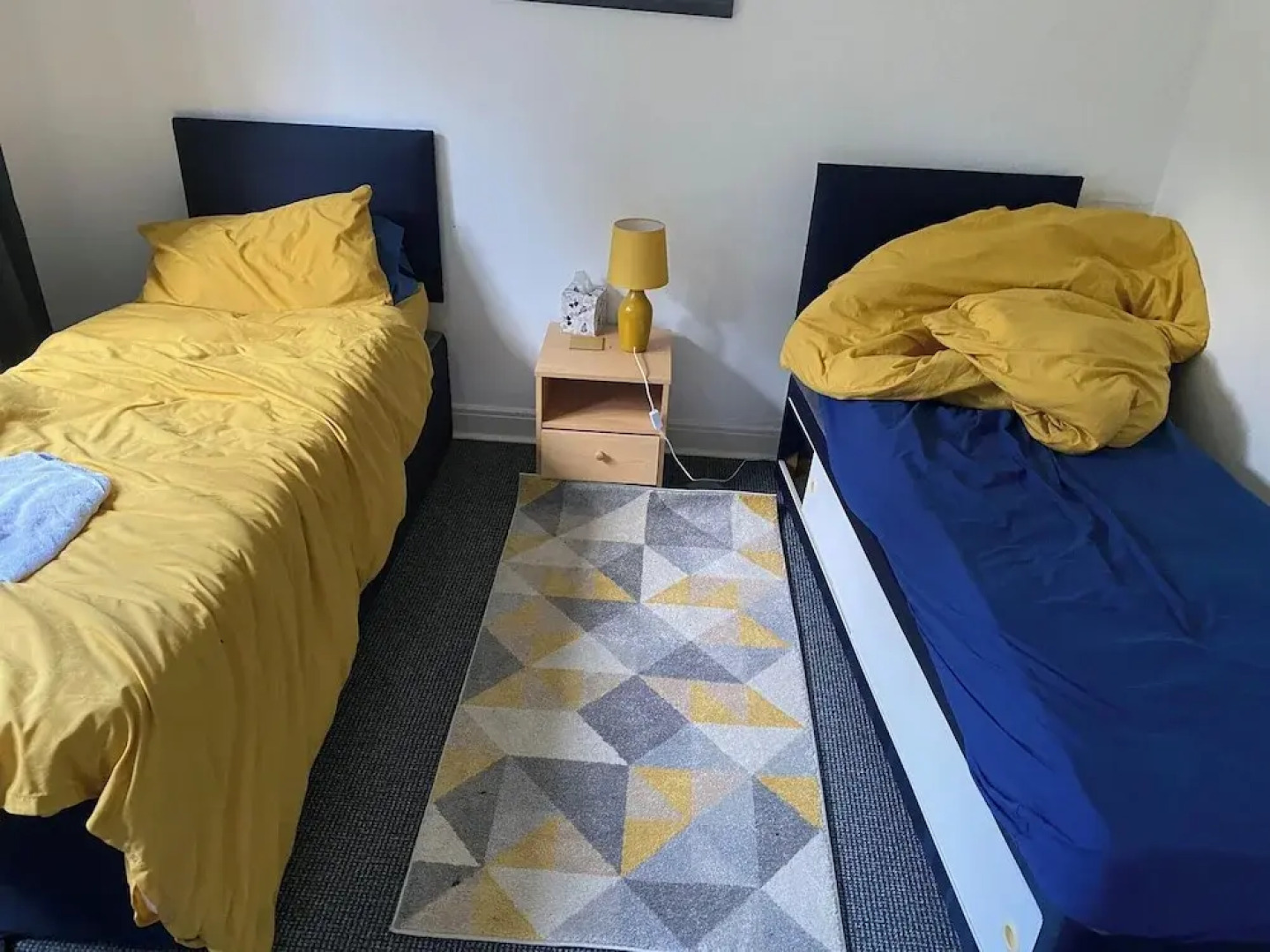 6 Guests - Parking - Patio - Near Coast