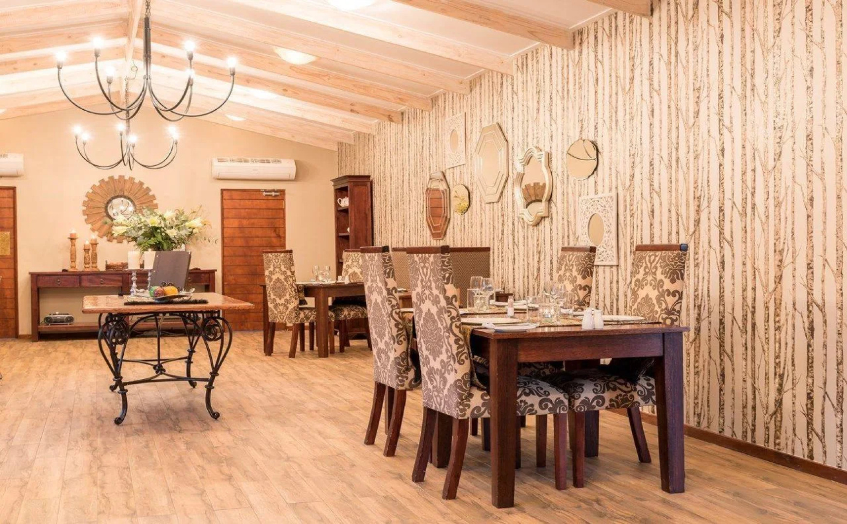 Nut Grove Boutique Hotel