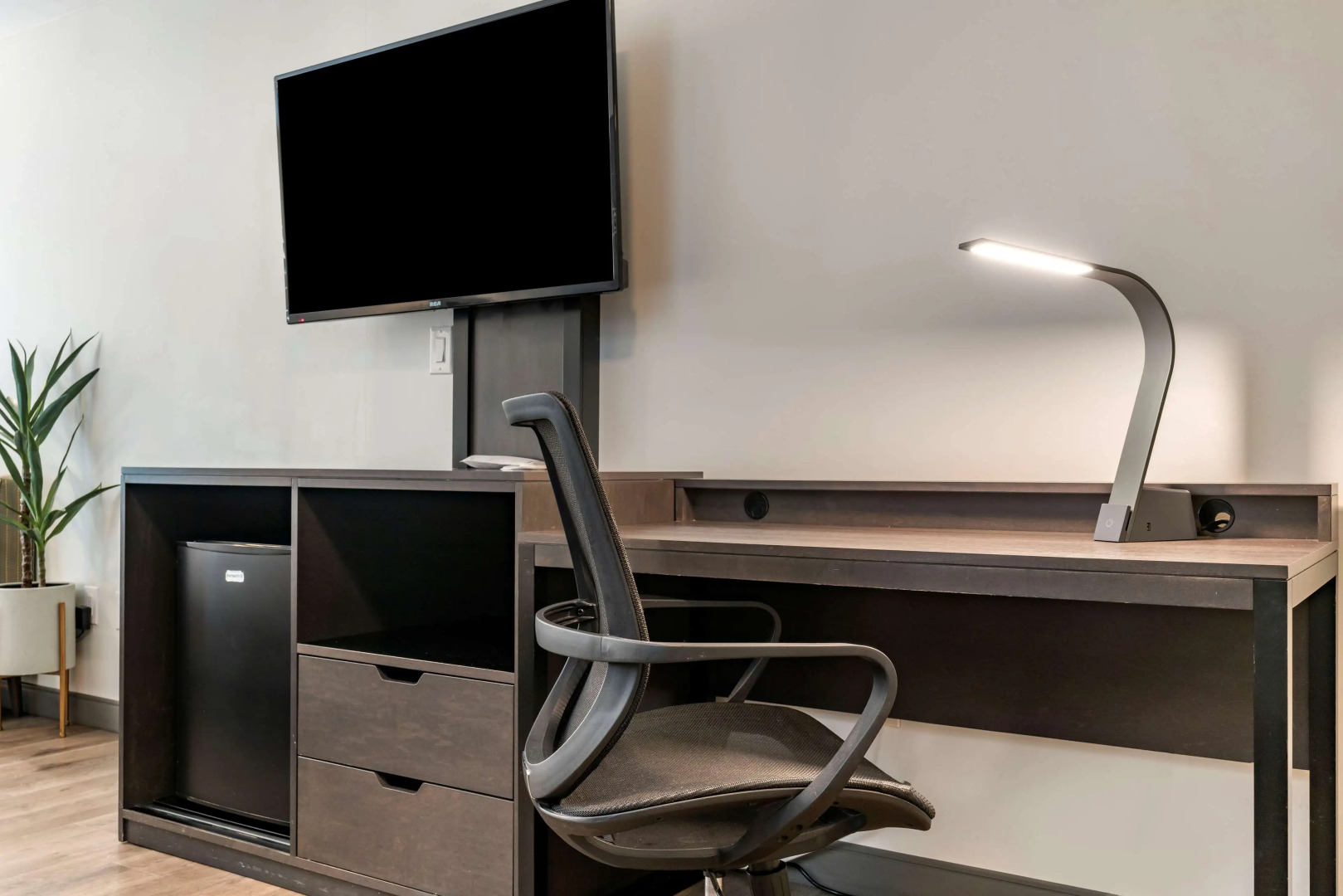 Best Western Plus Hilltop Inn