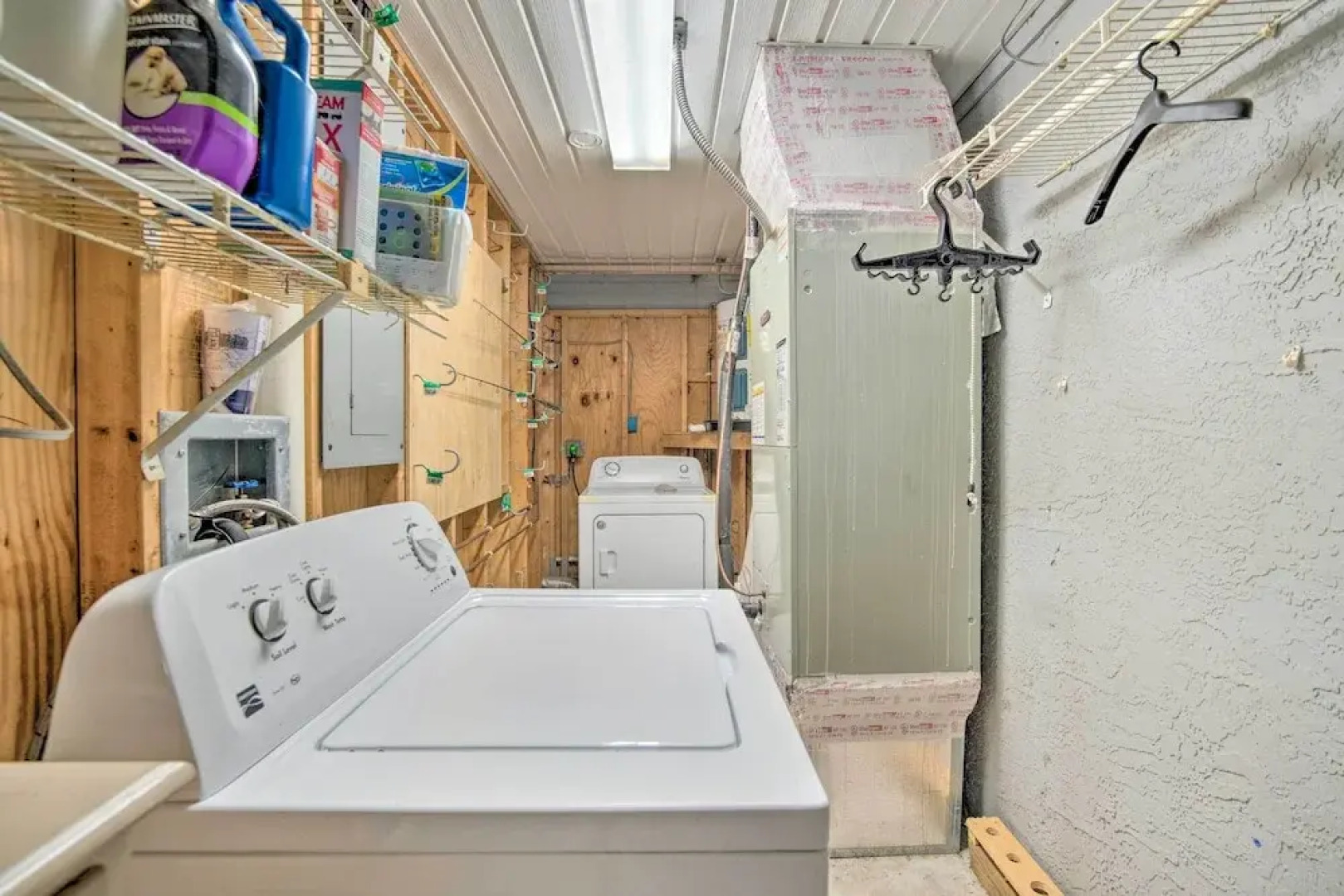 Waterfront Inglis Getaway ~ 5 Mi to the Gulf!