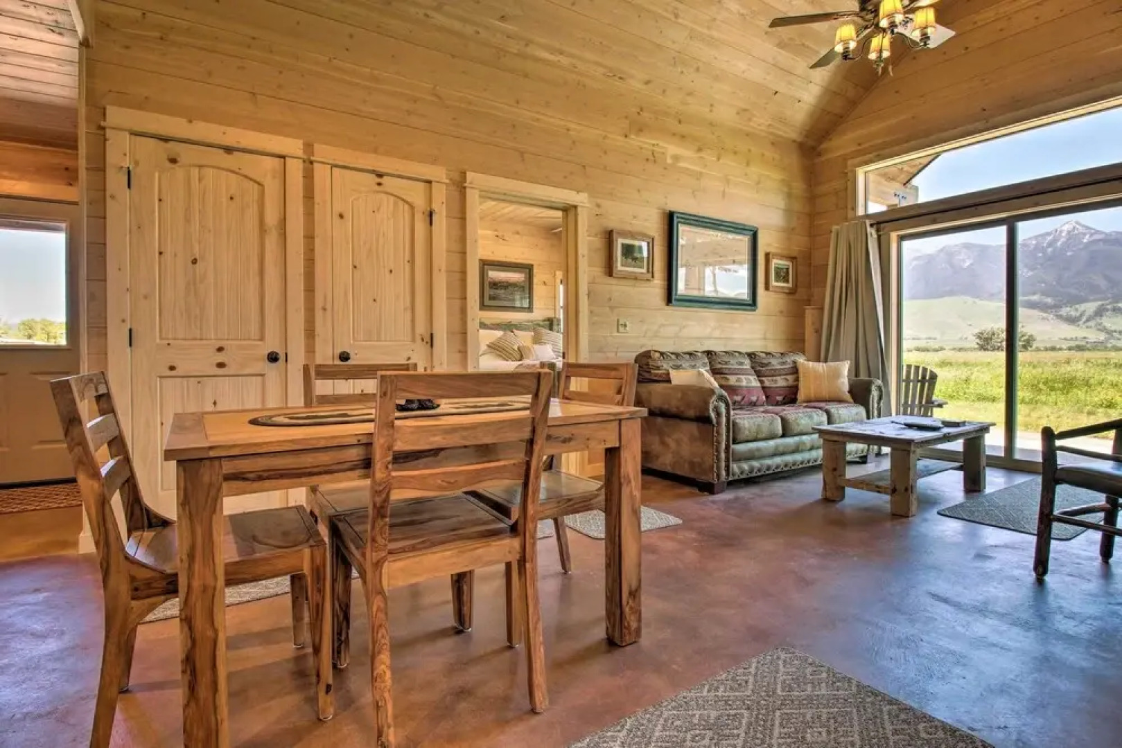 Peaceful Mtn Retreat ~ 43 Mi to Yellowstone!