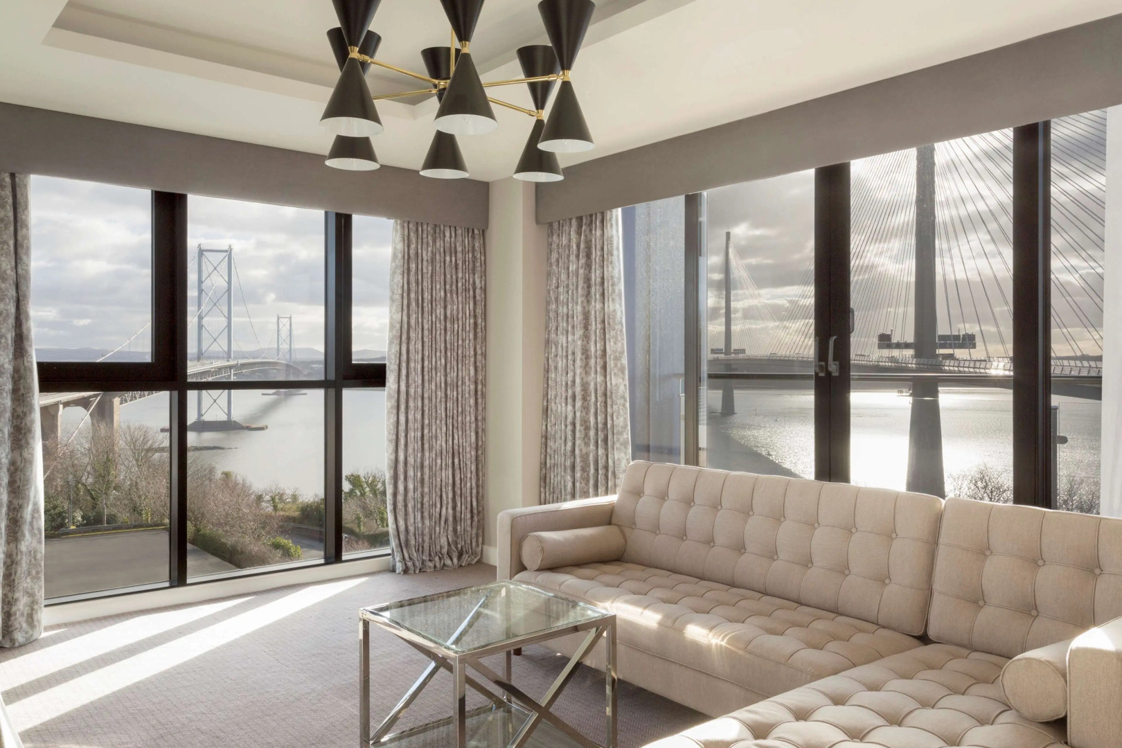 DoubleTree by Hilton Edinburgh - Queensferry Crossing