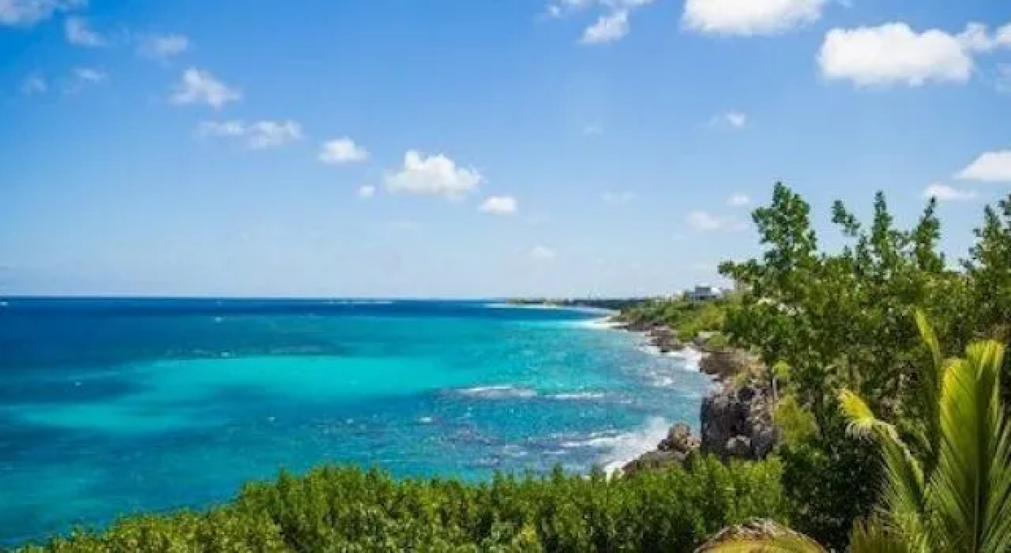 Waves on Shoal Bay Villa
