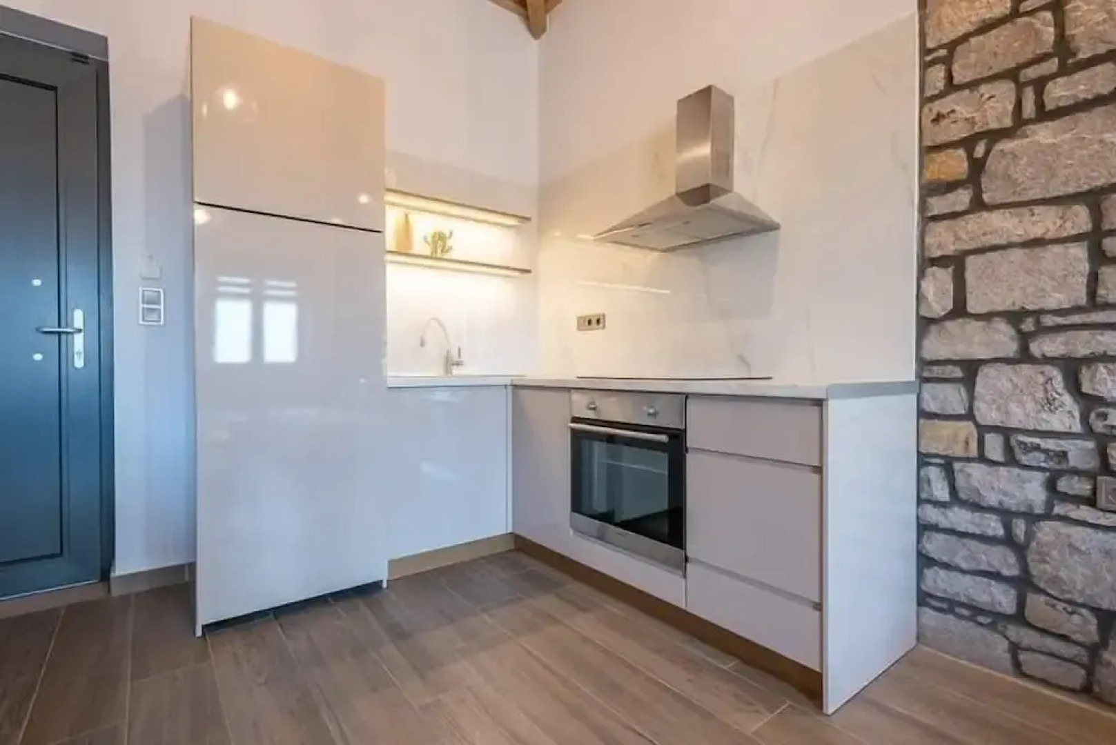 Lithoessa Luxury Apartments