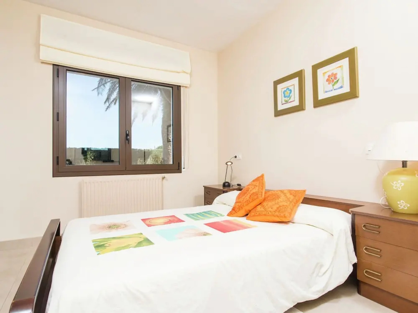 Beautiful Detached Holiday Home With Swimming Pool and Garden Near the Coast