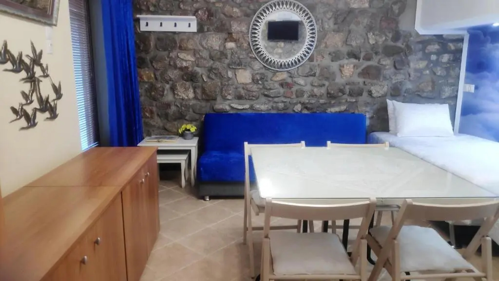 Naupactus unique harbor apartment in a stone house!