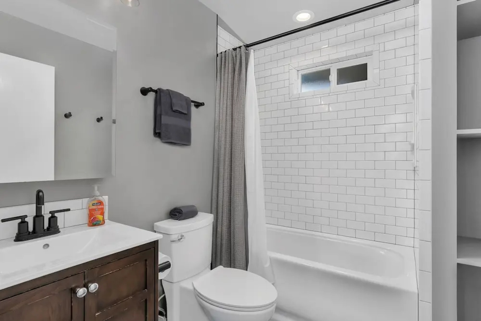 Modern 2bd Cabin With Stunning Views of Bass Lake