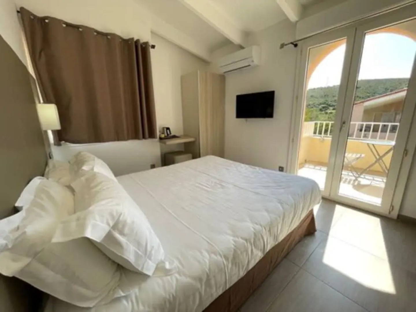 Hôtel L'Escale Coté Port