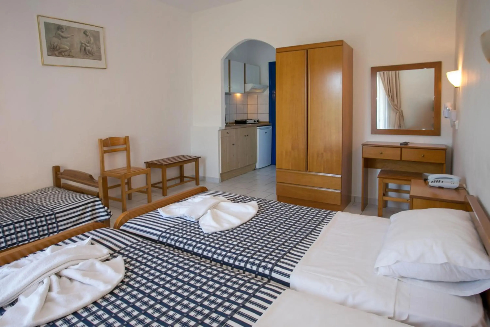 Rodon House Aparthotel