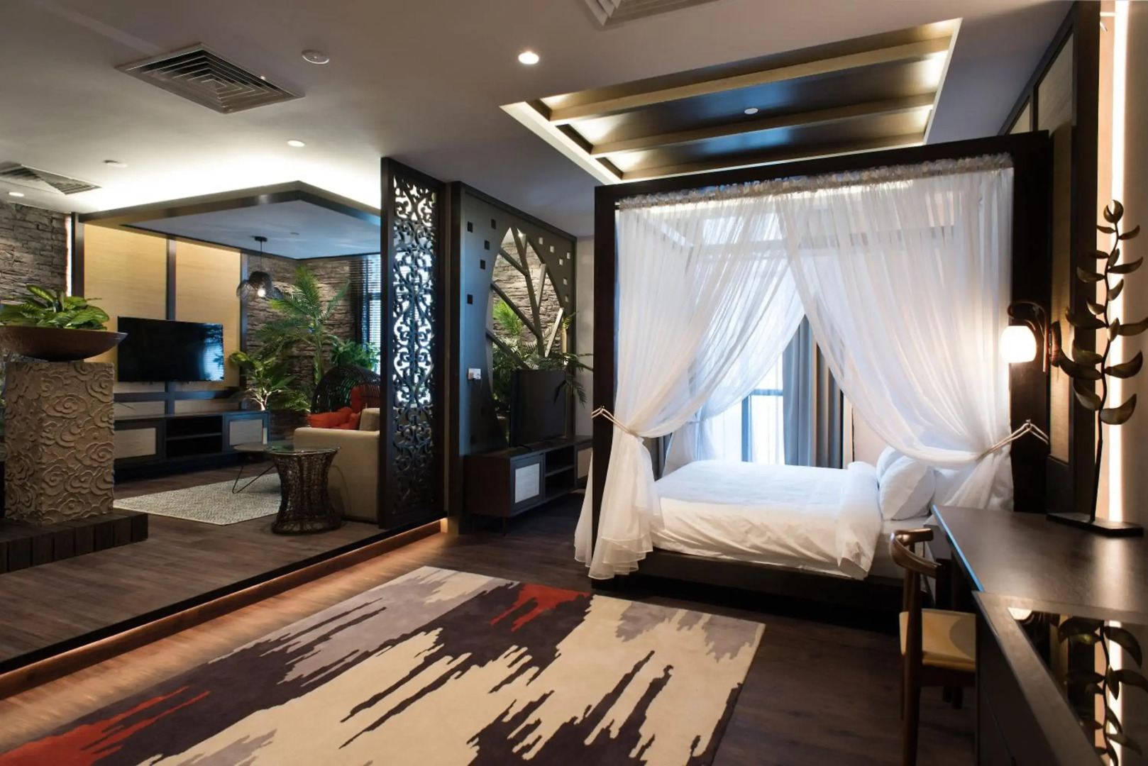 Vangohh Eminent Hotel & Spa